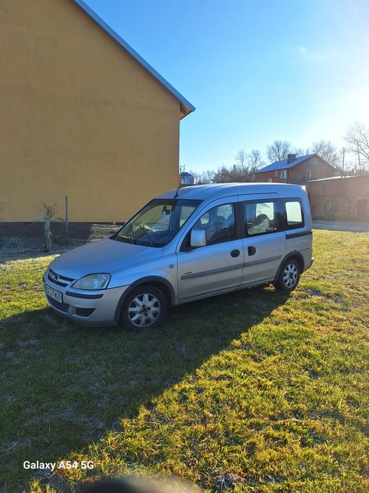 Opel combo 2004  hak