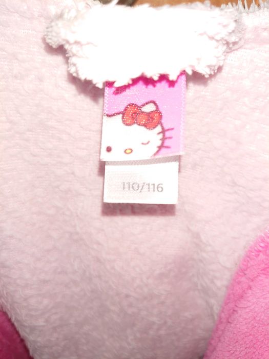 Szlafrok dla dziewczynki 110/116 cm. Hello Kitty C&A