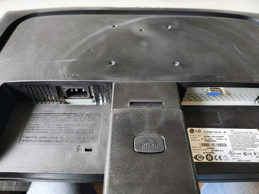 Monitor LG 22 cale