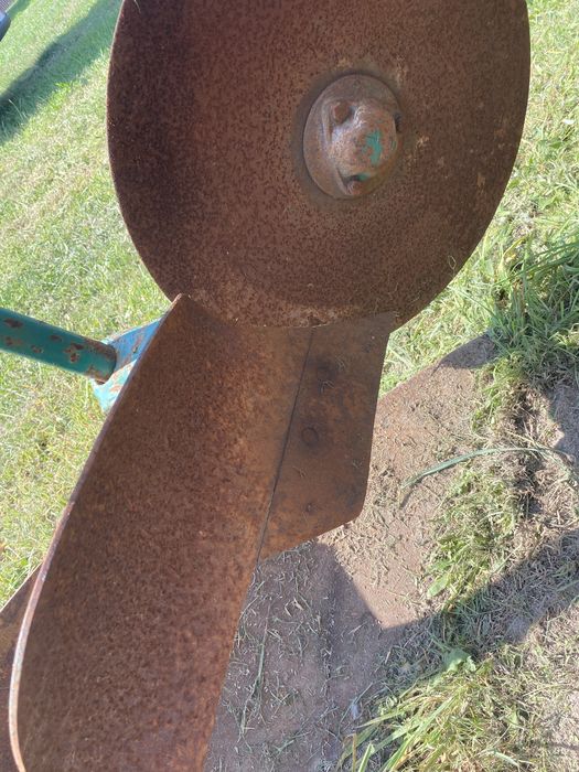 Плуг 4+1 Kverneland , Lemken