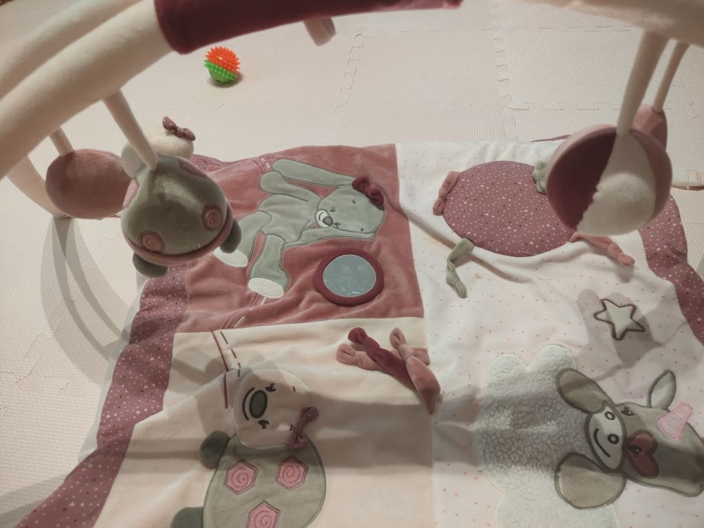 Tapete atividades bebe