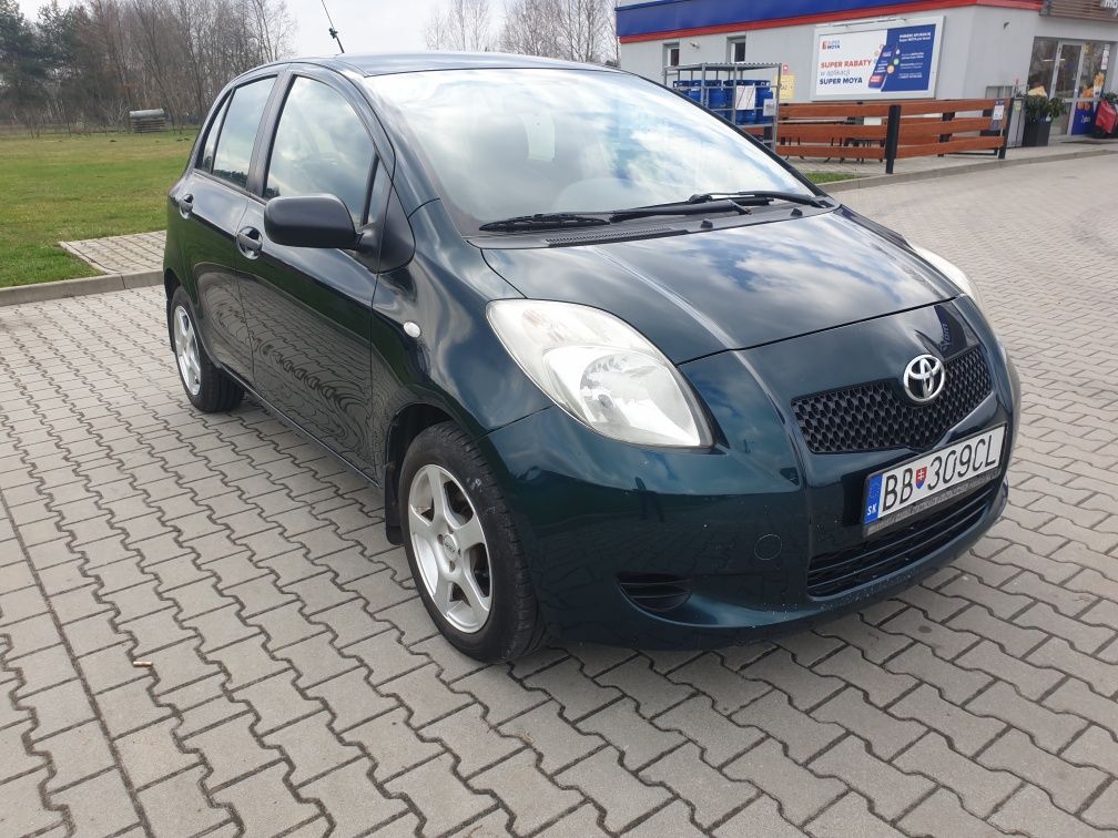 Toyota yaris II 1.3 benzyna