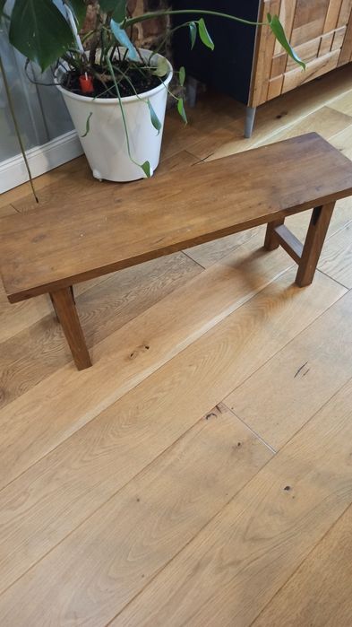 Drewniana ławka do przedpokoju