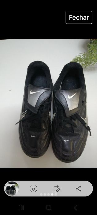 Chuteiras Nike de criança tamanho 31.5