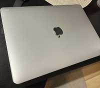 Macbook pro 13 cali 2019r 8gb RAM