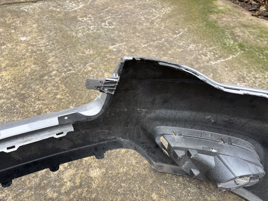 Бампер Jeep Cherokee KL 2019 (рест)