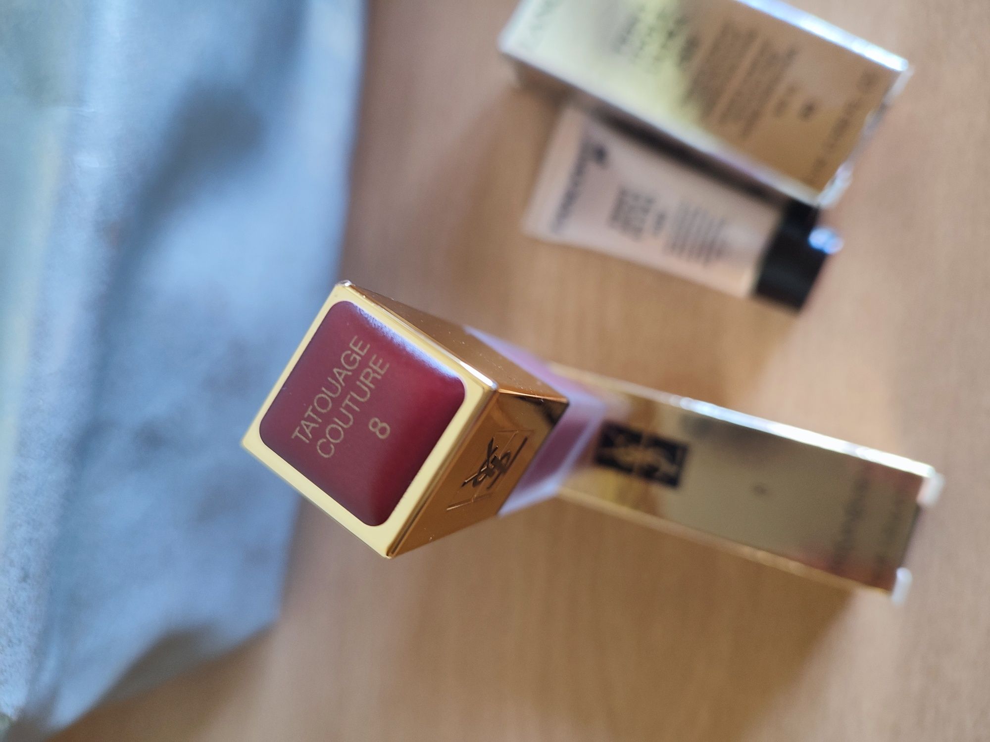 Conjunto de maquilhagem Lancôme e ysl