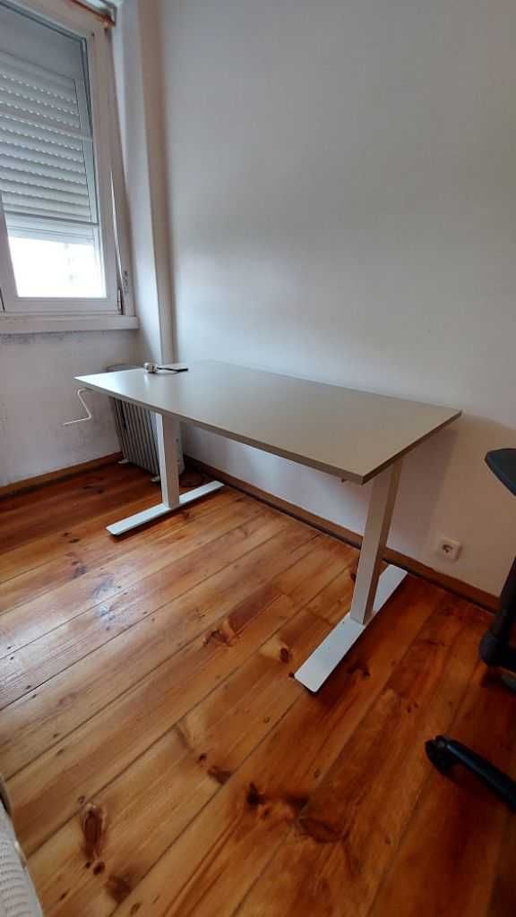 Mesa Trotten Ikea standing desk regulável sentado/em pé