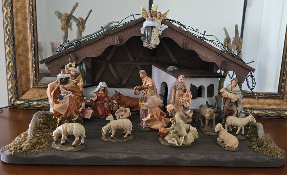 Presépio inspirado num original, napolitano de estilo renacentista