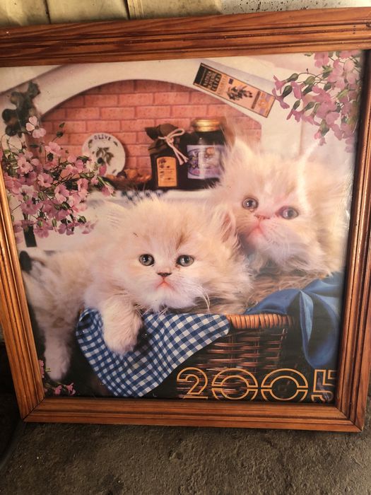 Статуэтки .Картина из янтаря,