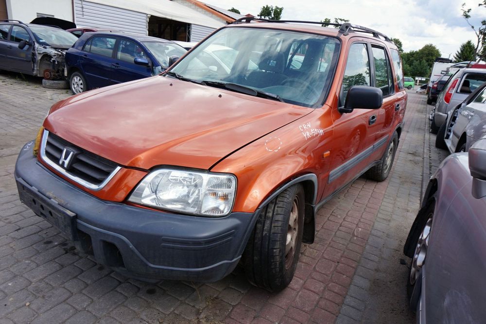PÓŁOŚ TYLNA PRAWA CRV CR-V I 2.0 16V 42310-S10-A00 HONDA 1995-2001