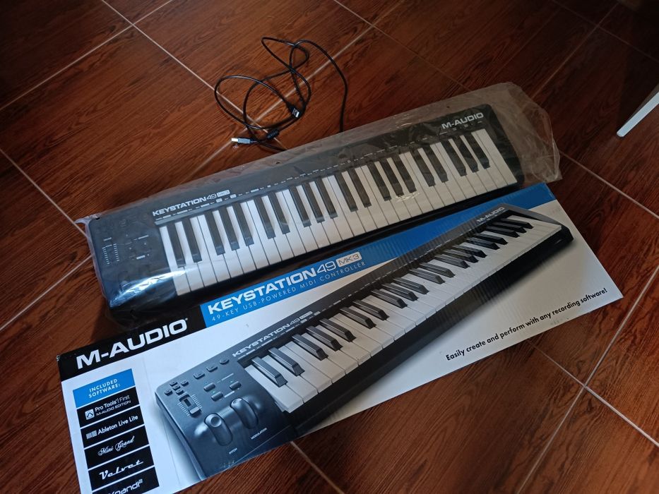 Teclado MIDI 49 teclas M-AUDIO