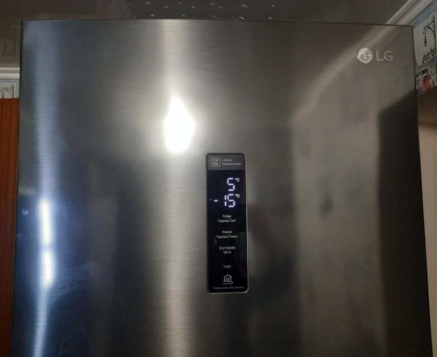 Холодильник  LG  инверторный 21г.