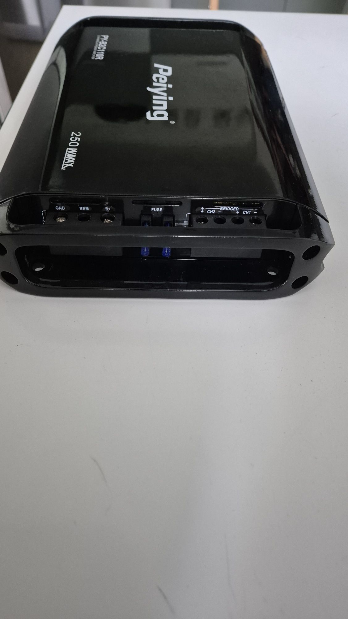 Sprzedam Radio Subwoofer oraz wzmacniacz