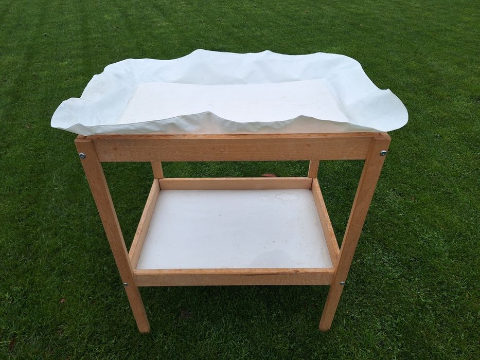 SNIGLAR - stół do przewijania