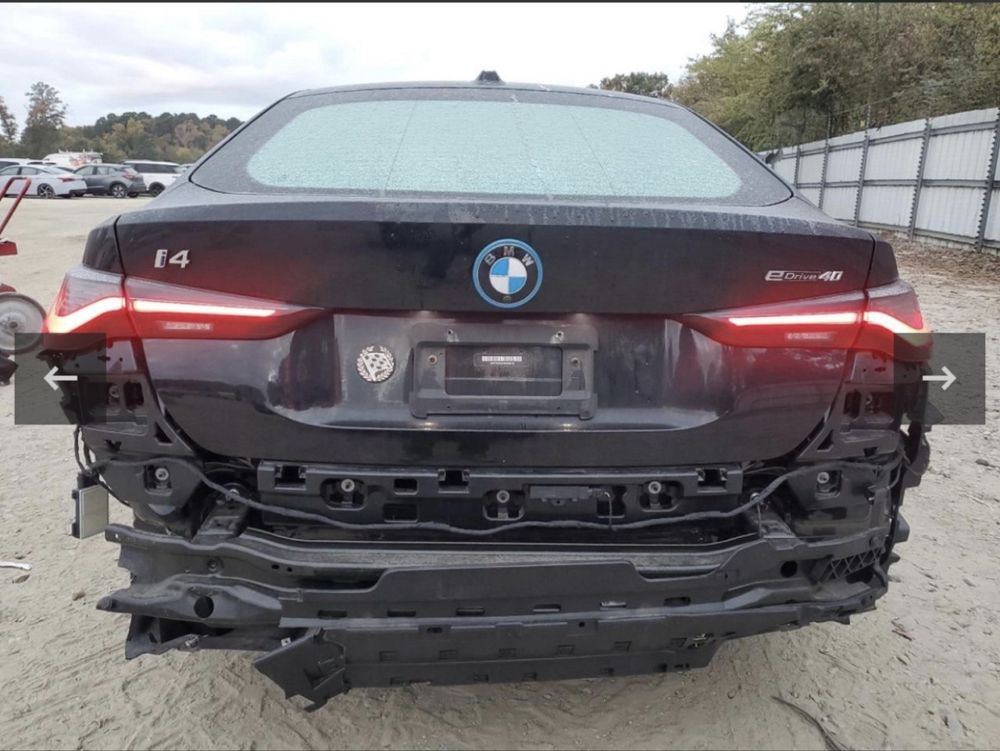 BMW I4 G26 2023 Задне скло кришки багажника