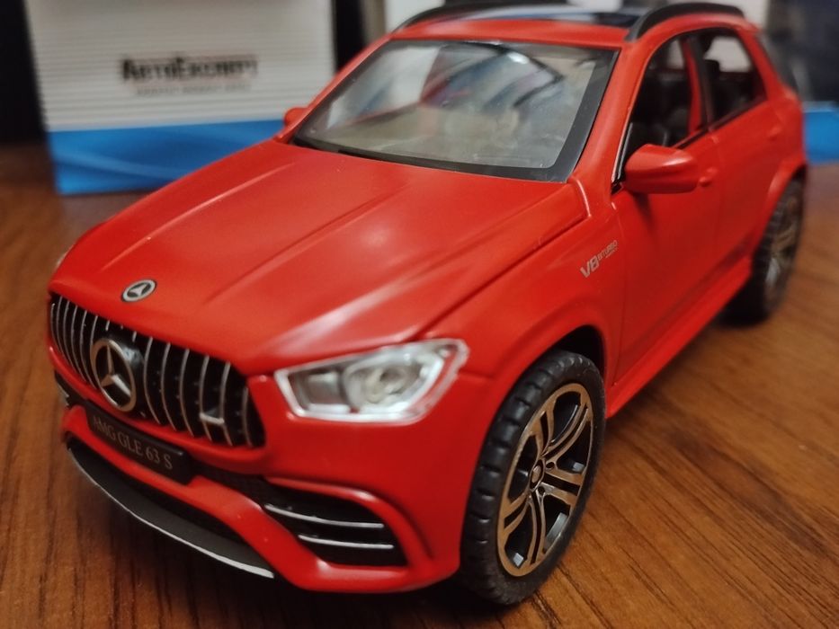 Модель mercedes-benz gle63 Мерс 1:32 Автоэксперт Металл свет звук Джип