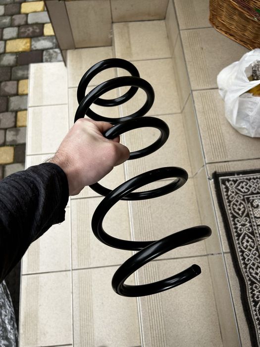 Передня пружина на Hyundai Santa fe 2 оригінал