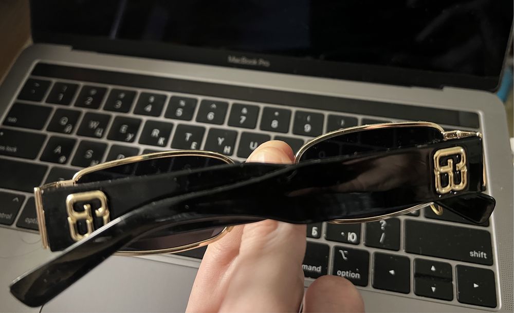 Очки солнцезащитные Versace