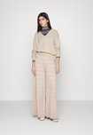 Sweter kaszmirowy Repeat Luxury 38