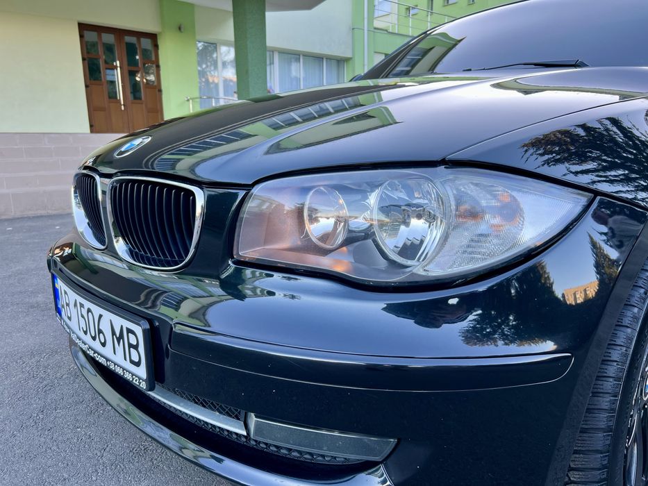 У продажy BMW 2.0 Бензин.Автомат