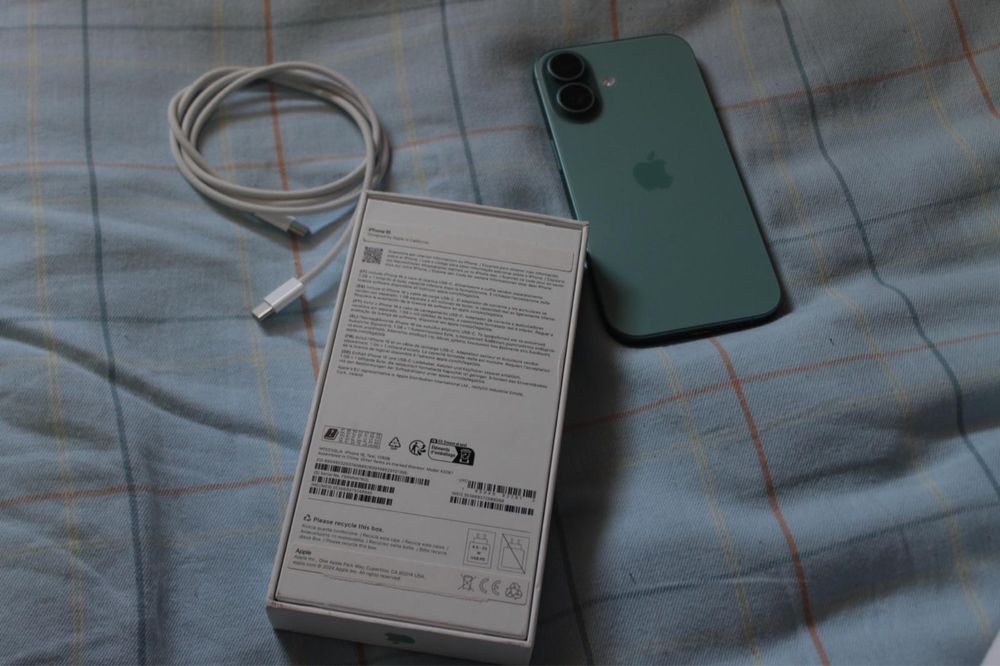 Iphone 16 128gb Azul Ultramarino com garantia