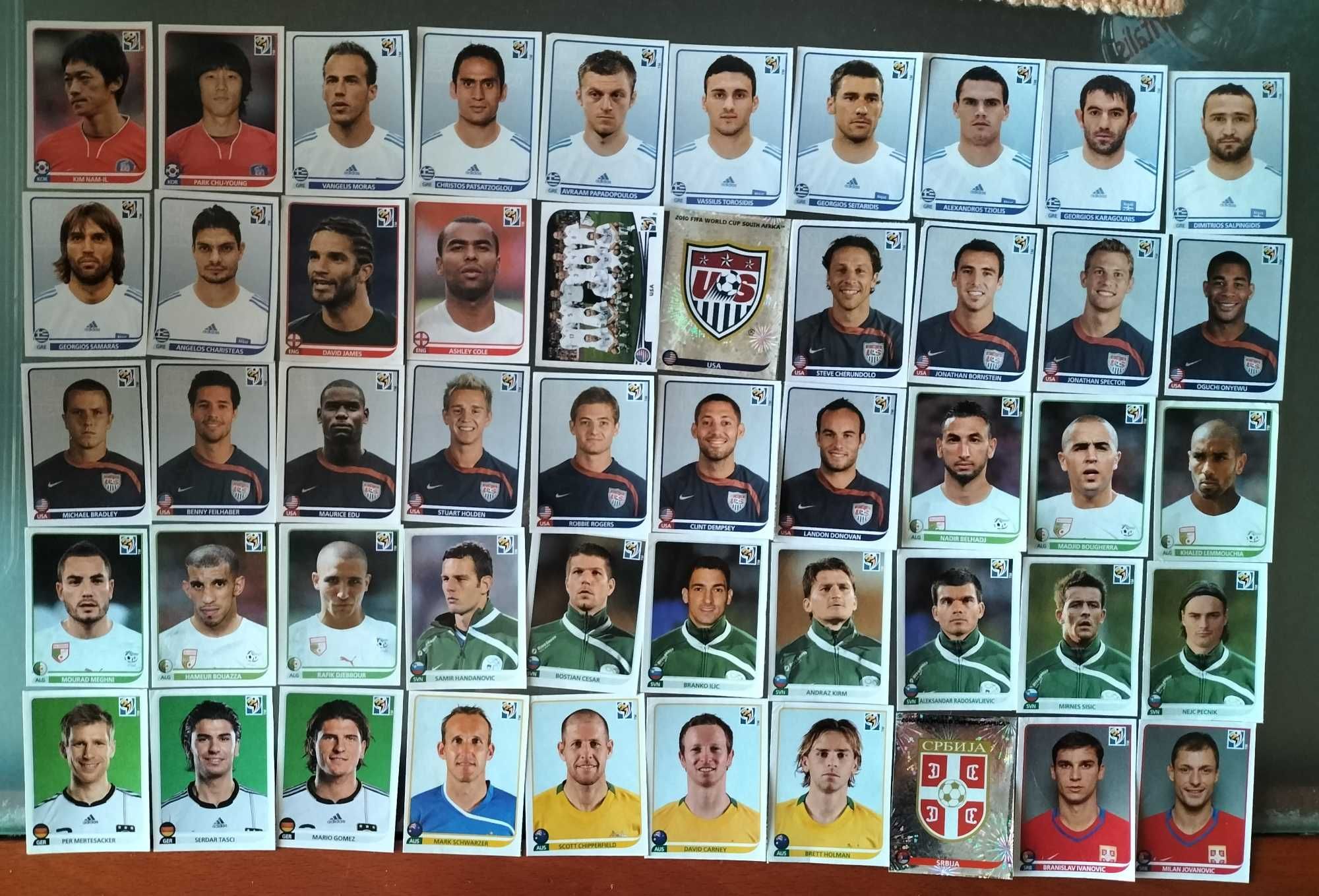 Lote de cromos recuperados "Mundial 2010" (lista na última foto)