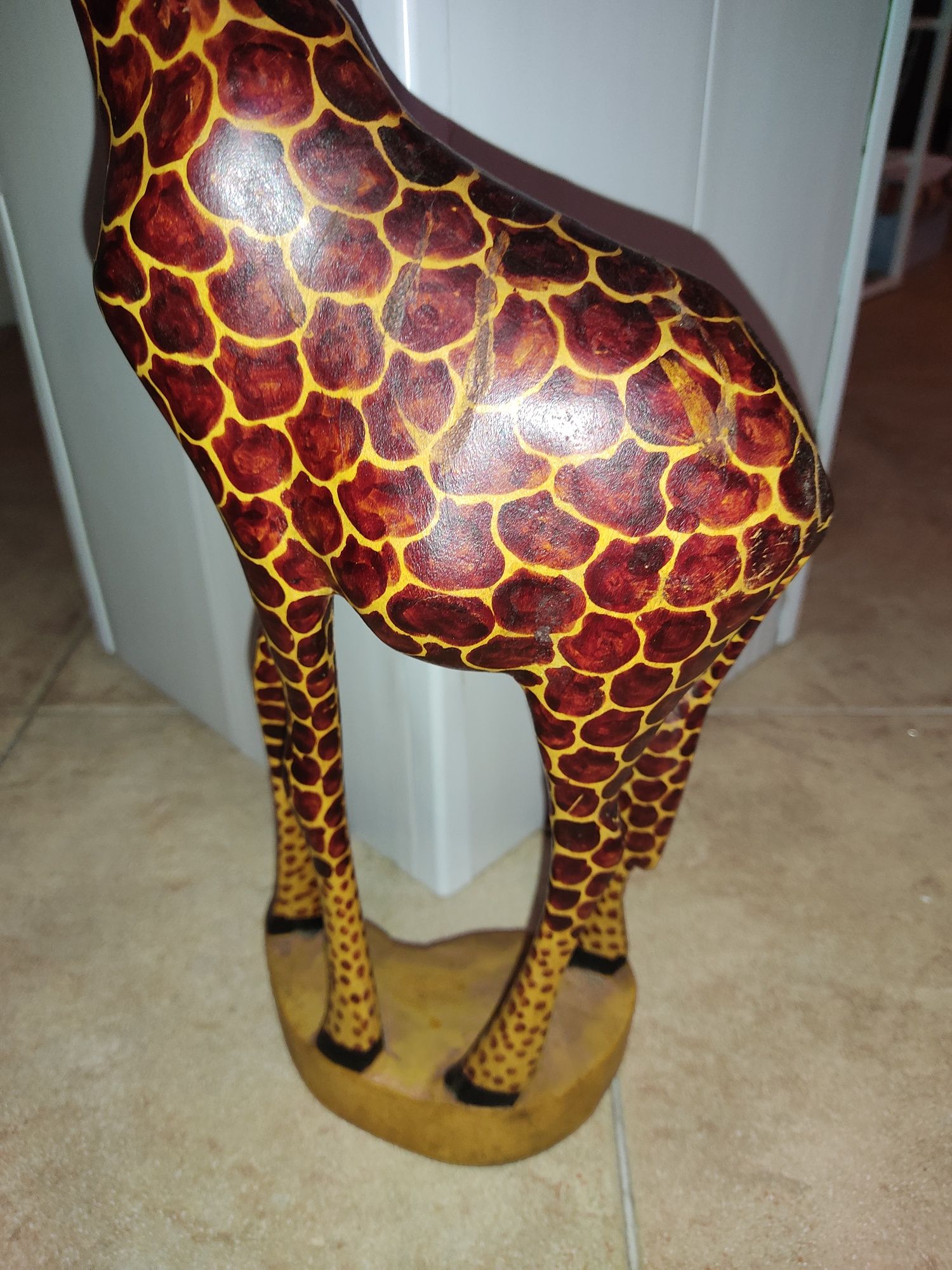 Girafa de madeira
