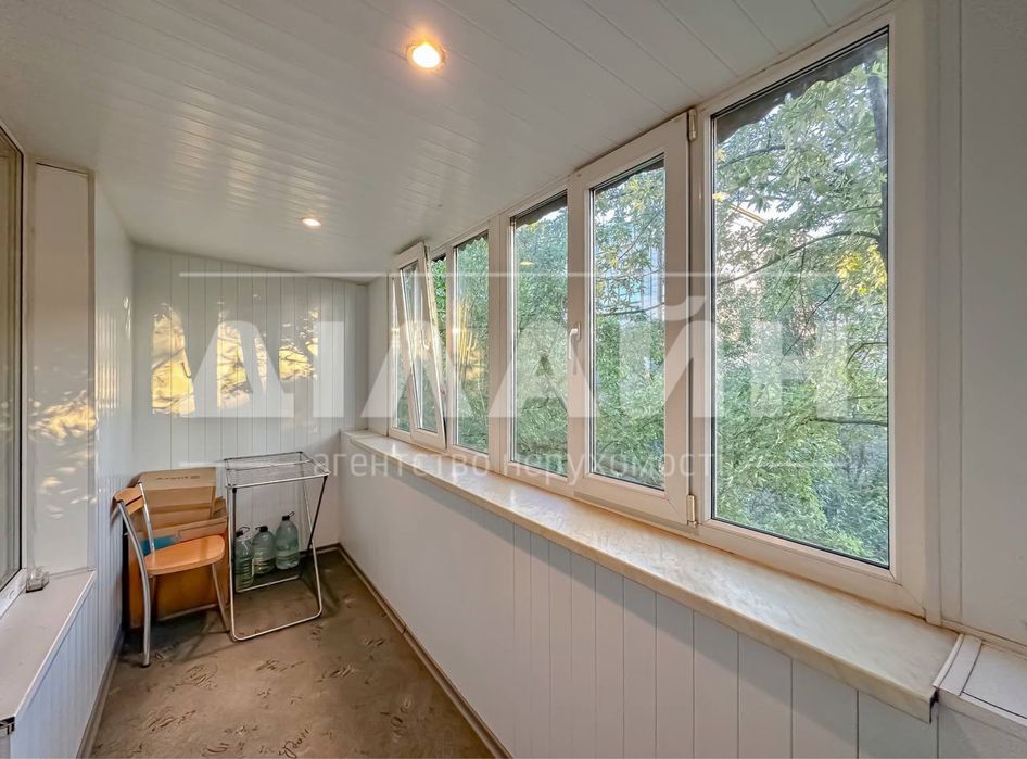 Краща локація! 2х кімн. Сталінка у Центрі міста!