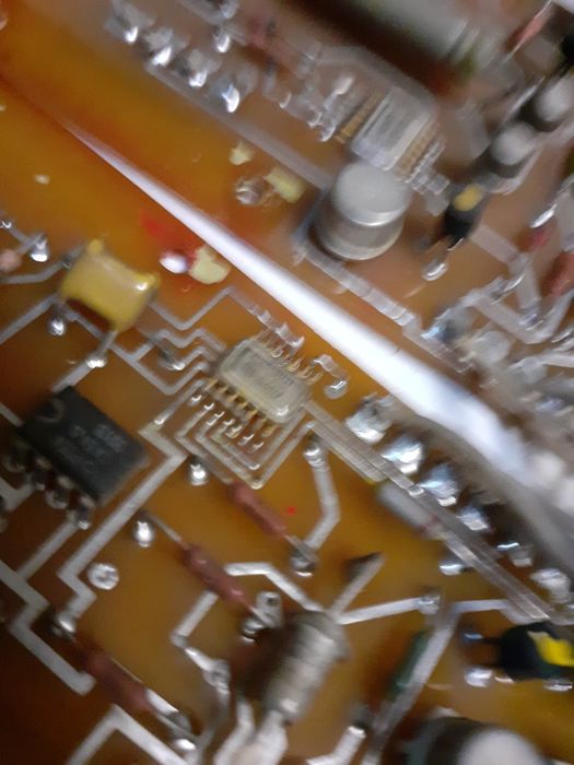 Радіоплати з позолотою є різні пересилаю