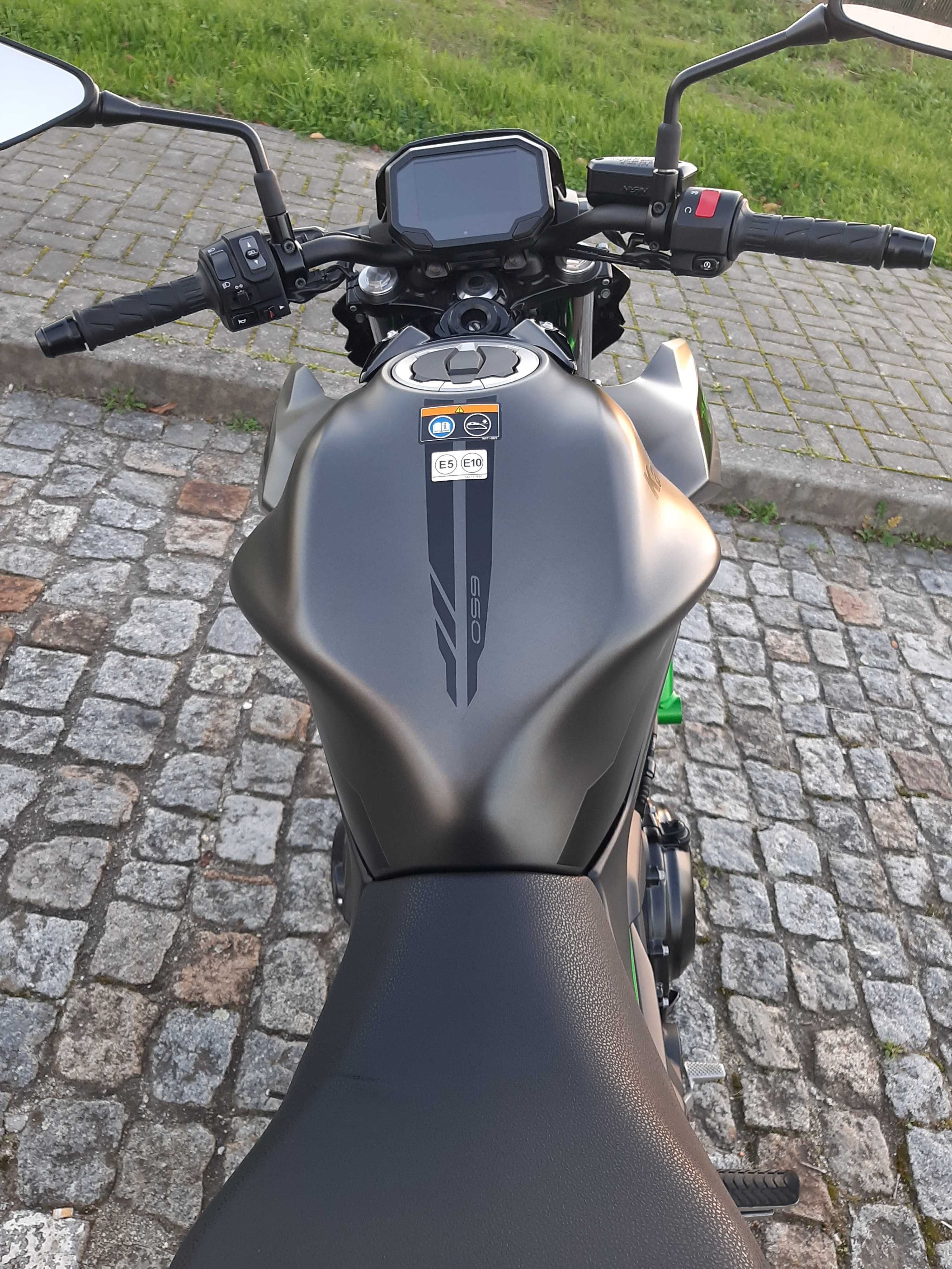 Kawasaki Z650 a2
