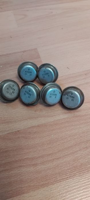 Транзистор КТ808А,Кт805Б.