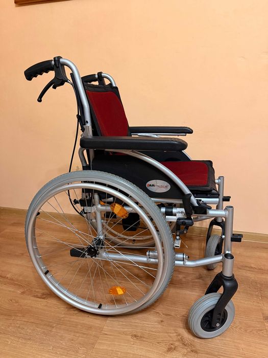Bardzo lekki wózek inwalidzki Armedical