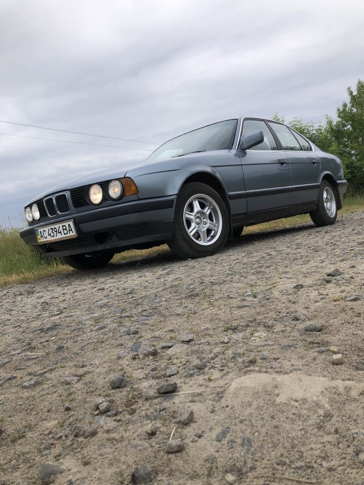 Бумер bmw e34 520