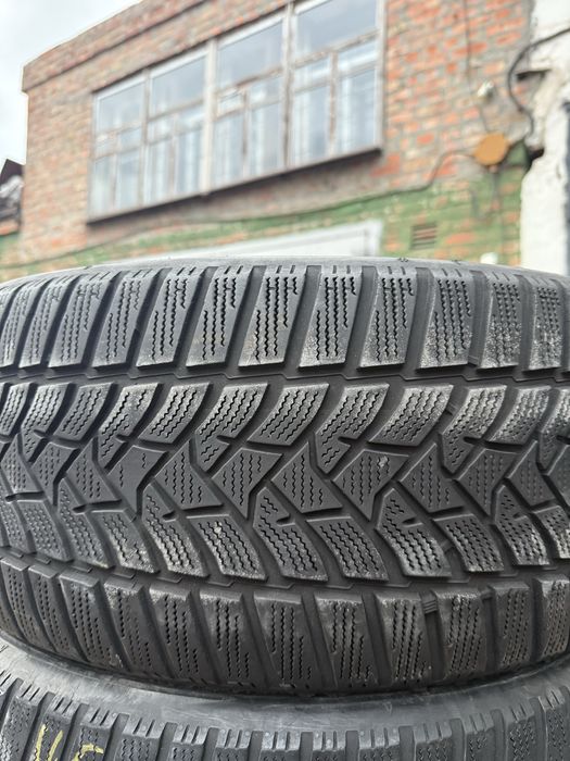 235/45r18 DUNLOP