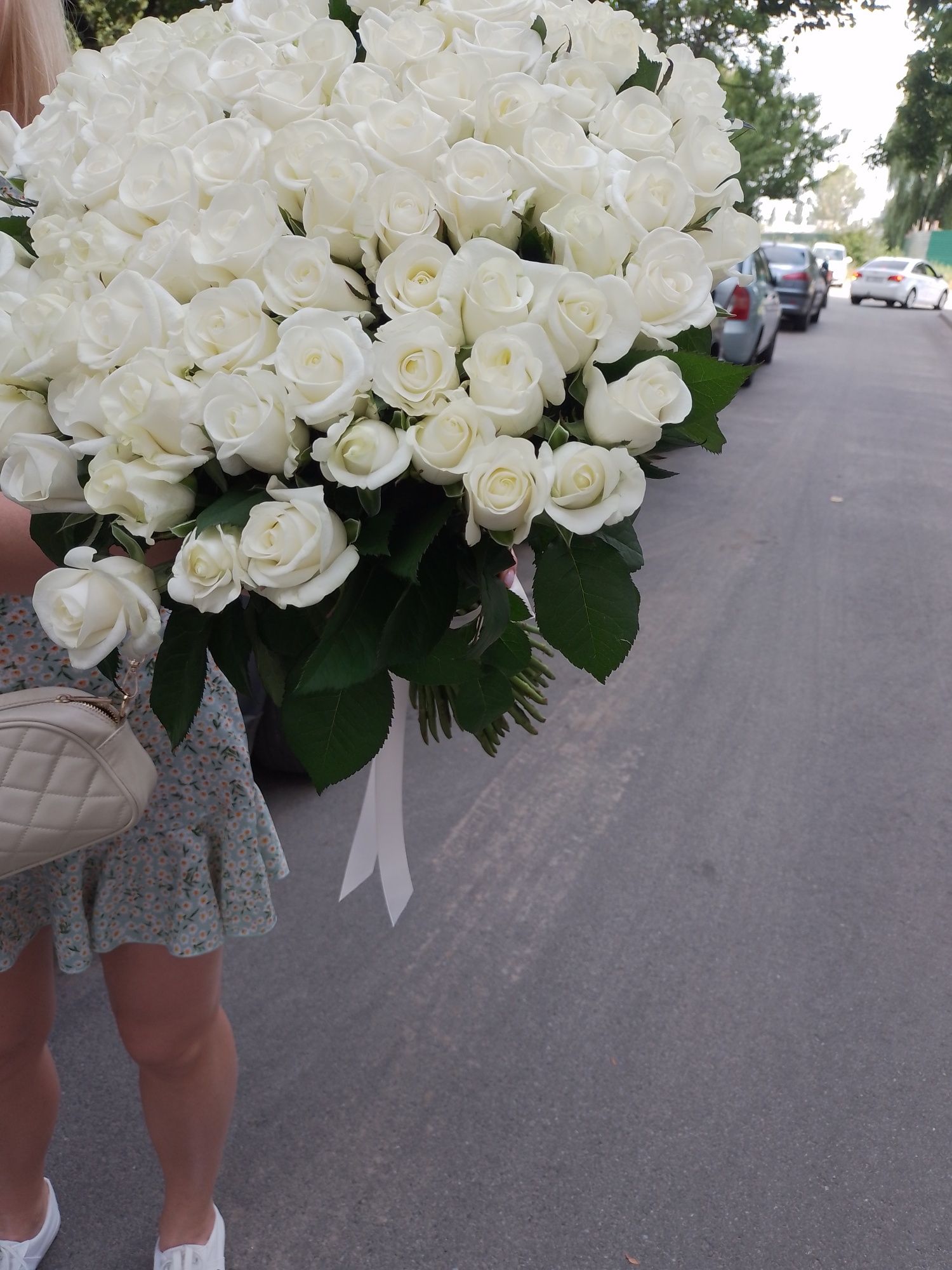 Букет 101 та 51 троянда (70см.) • Доставка квітів по місту Київ •