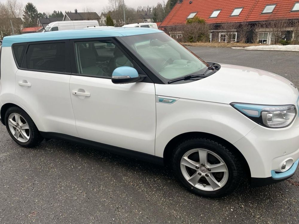 З Норвегії Kia Soul 2016р. 27kwh