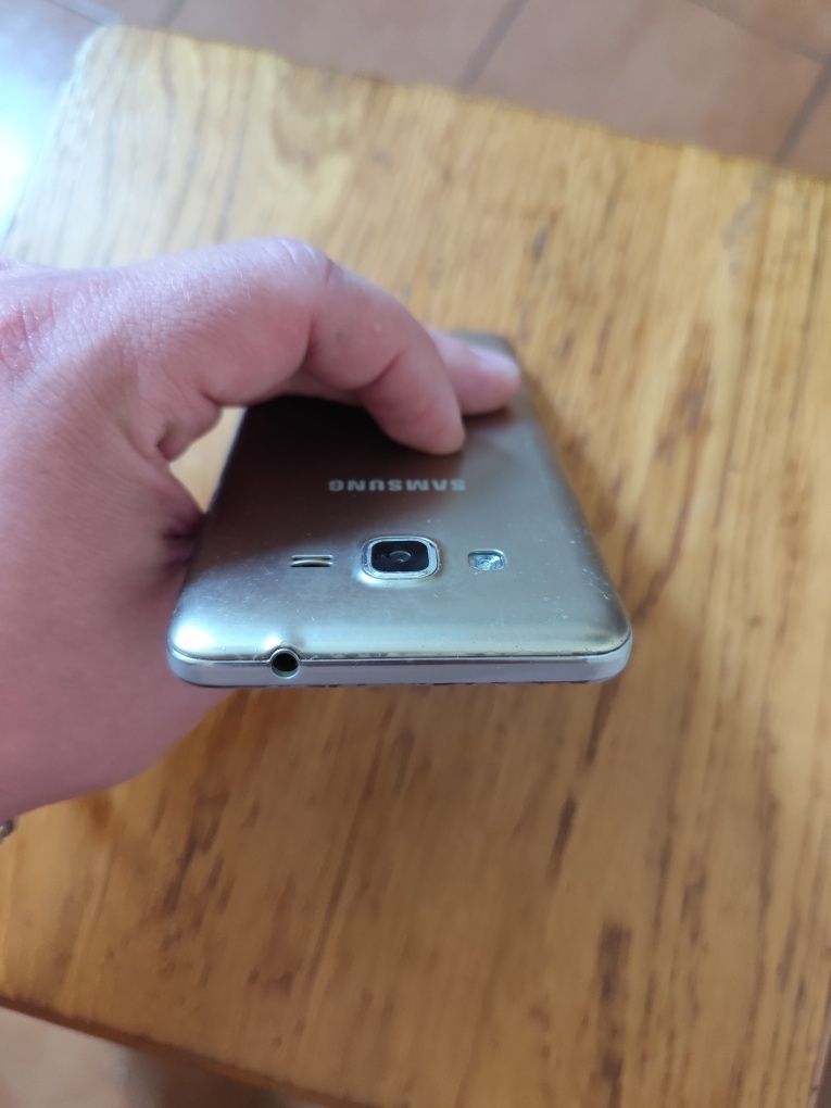 Samsung Galaxy Grand Prime.