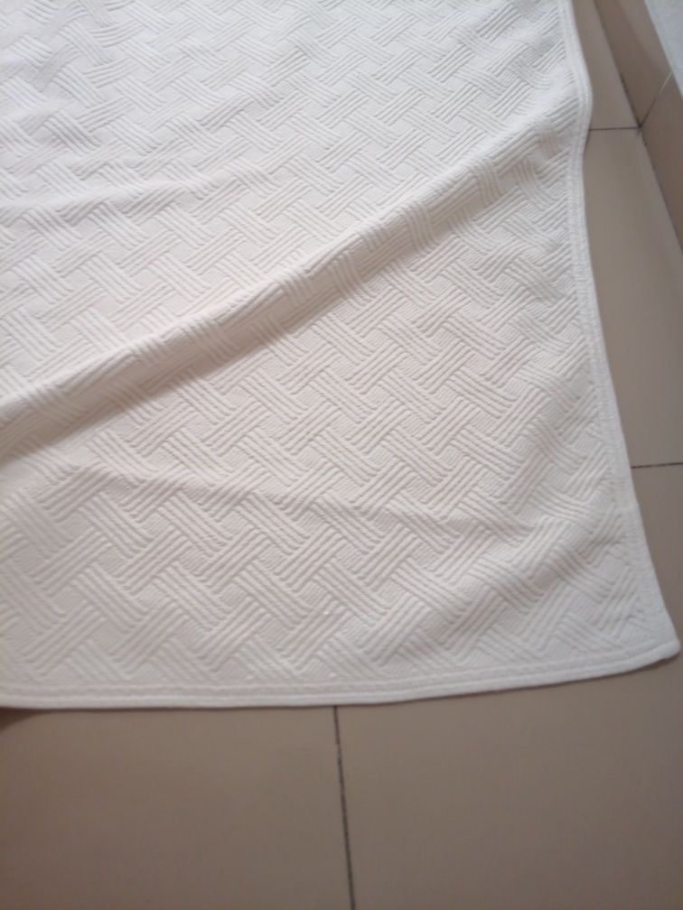 Colcha de cama, branca