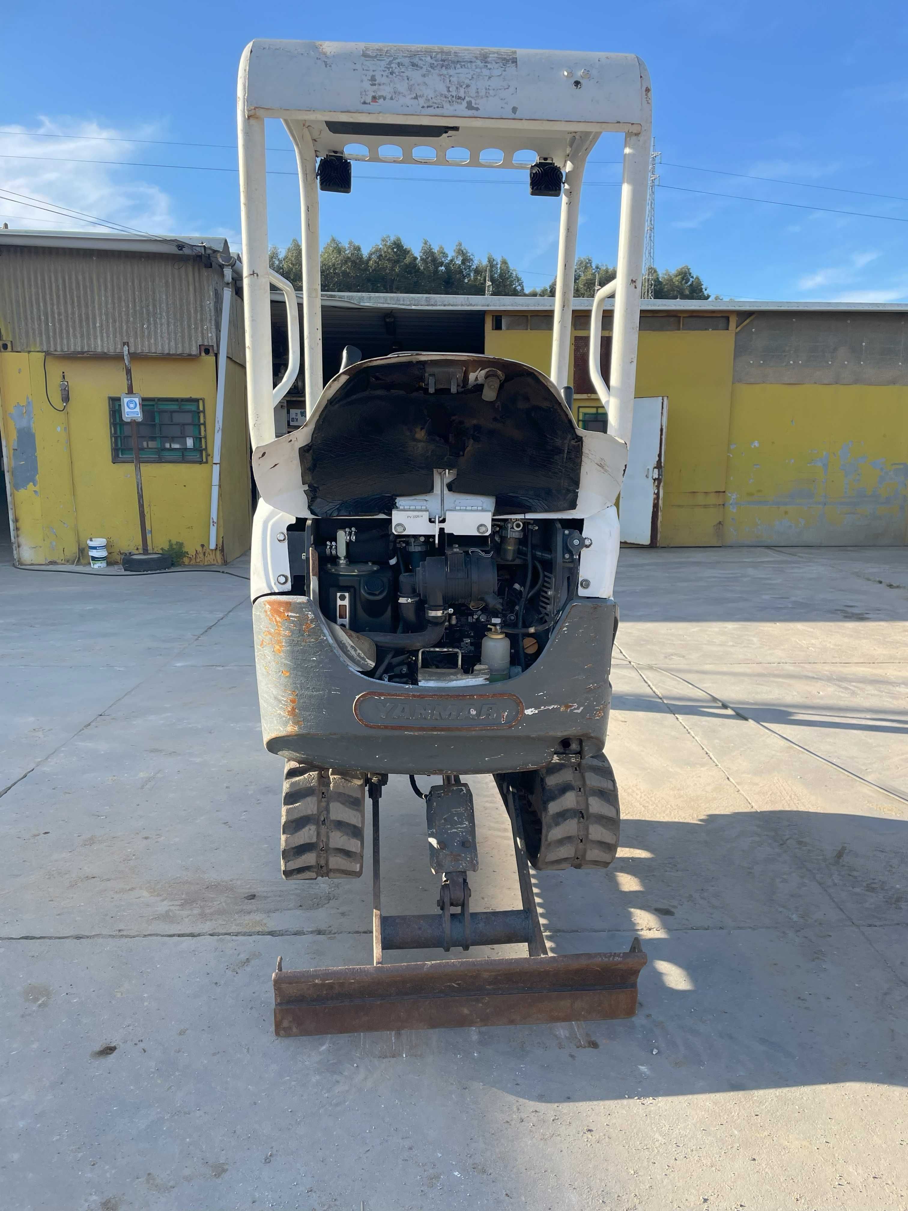 Mini giratoria - escavadora Yanmar SV16