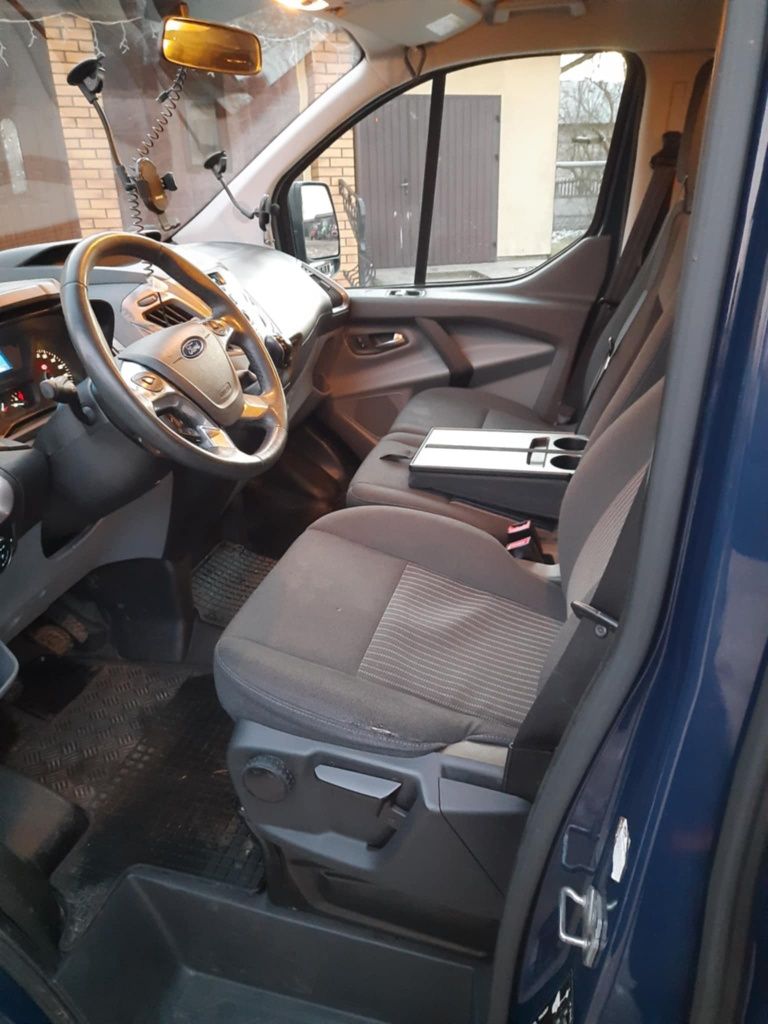 Sprzedam Ford Transit Custom Long 9-osobowy