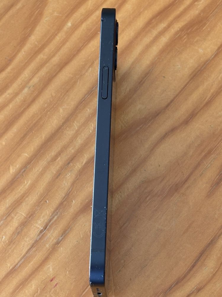 IPhone 12 64 gb.