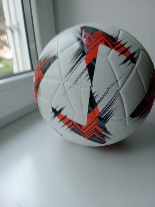 М'яч футбольний розмір 5