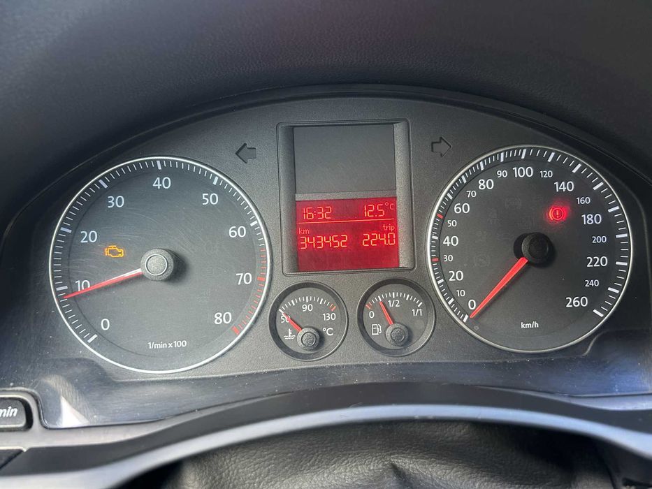 Volkswagen Jetta 1.6 mpi + LPG