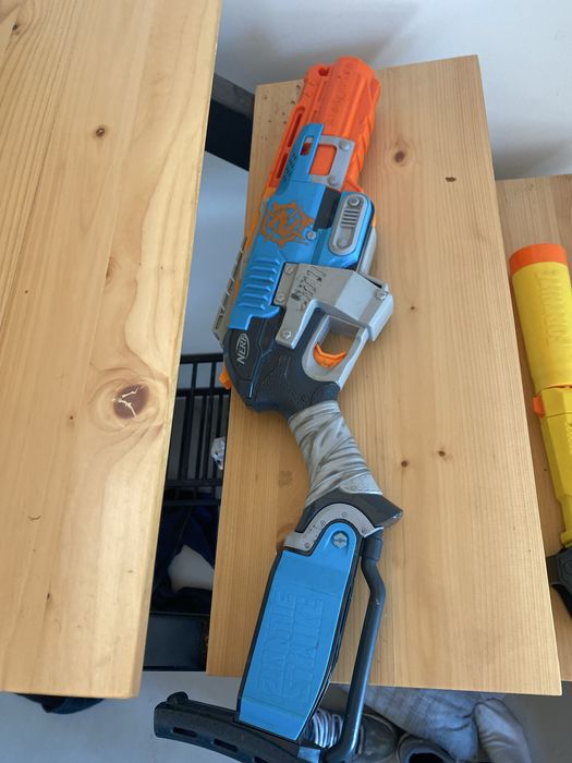 Nerf Zombie strike sledgefire A4326