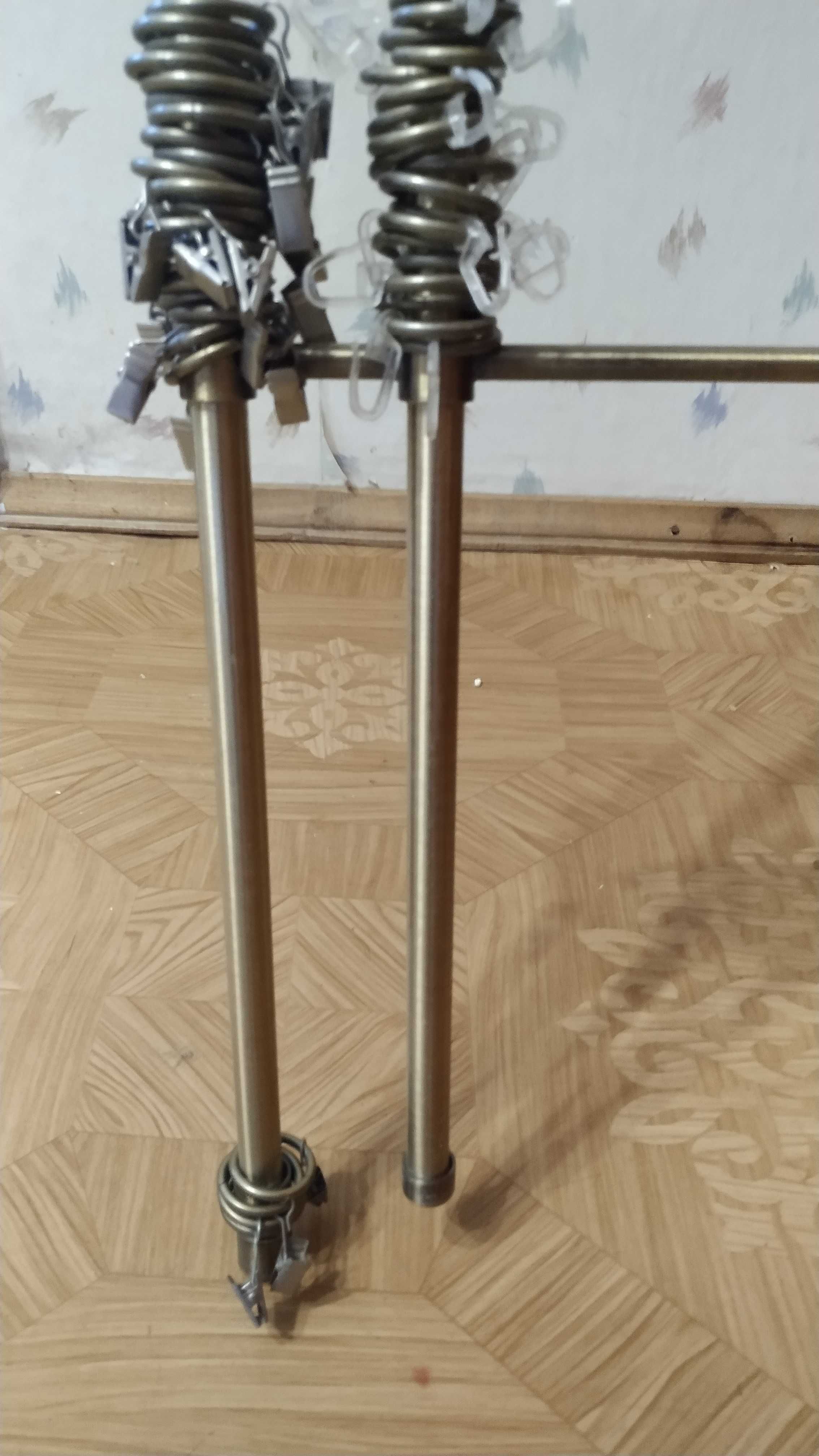 Продаю два карниза для штор