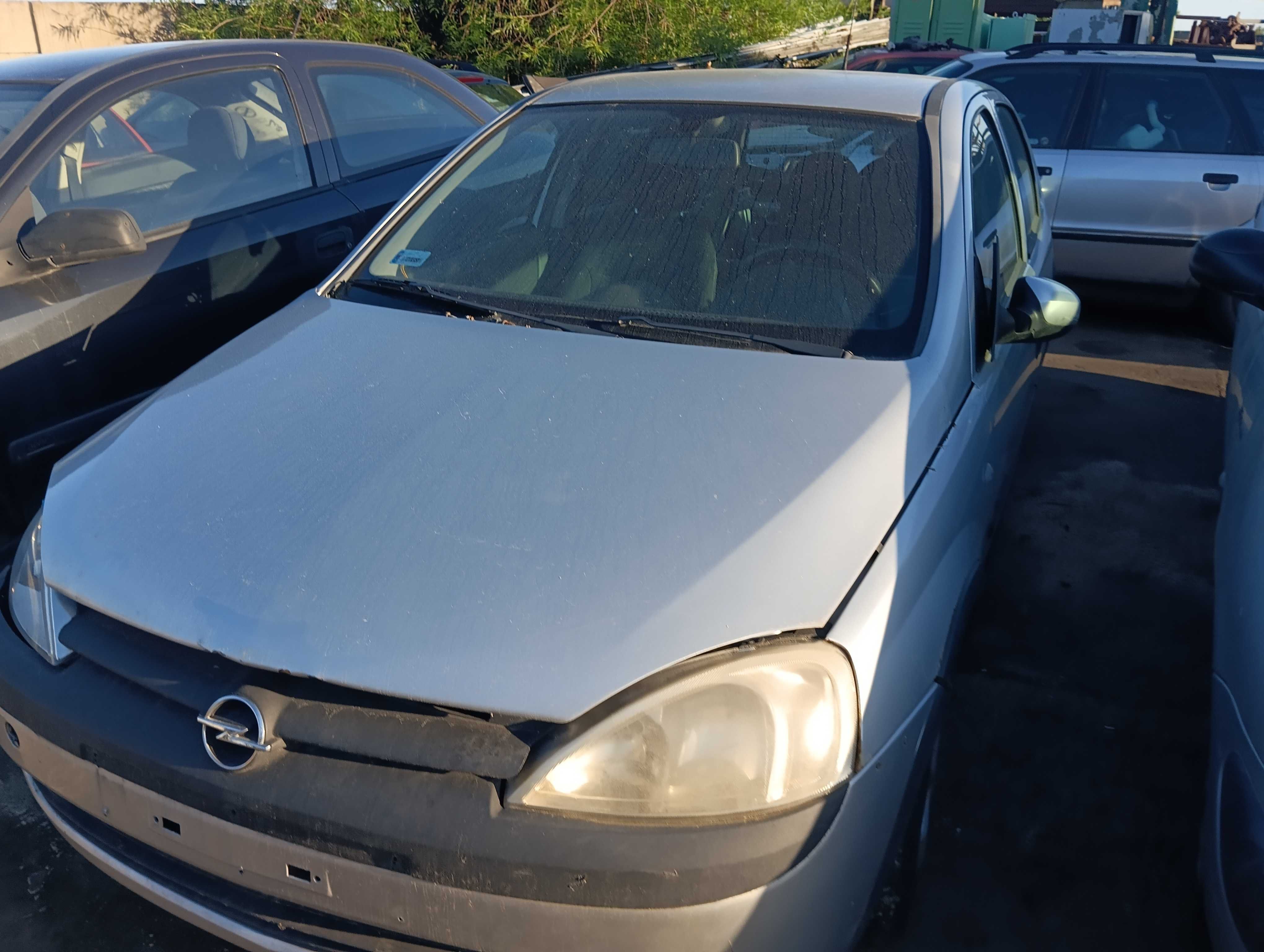 Opel corsa   C   1.7dti    na   elementy