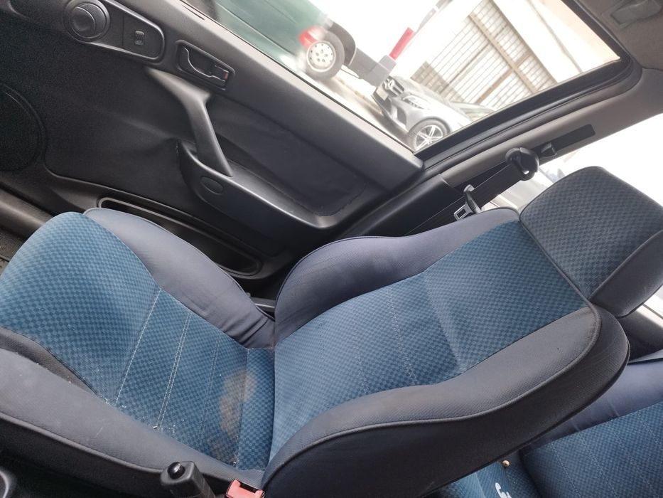 Alfaromeo 146 Twin Spark
204.000km