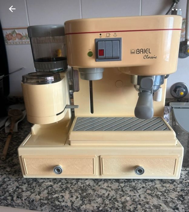 Maquina de café com moedor