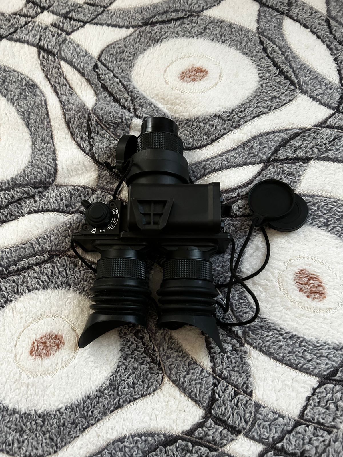 Прибор нічного бачення M972
